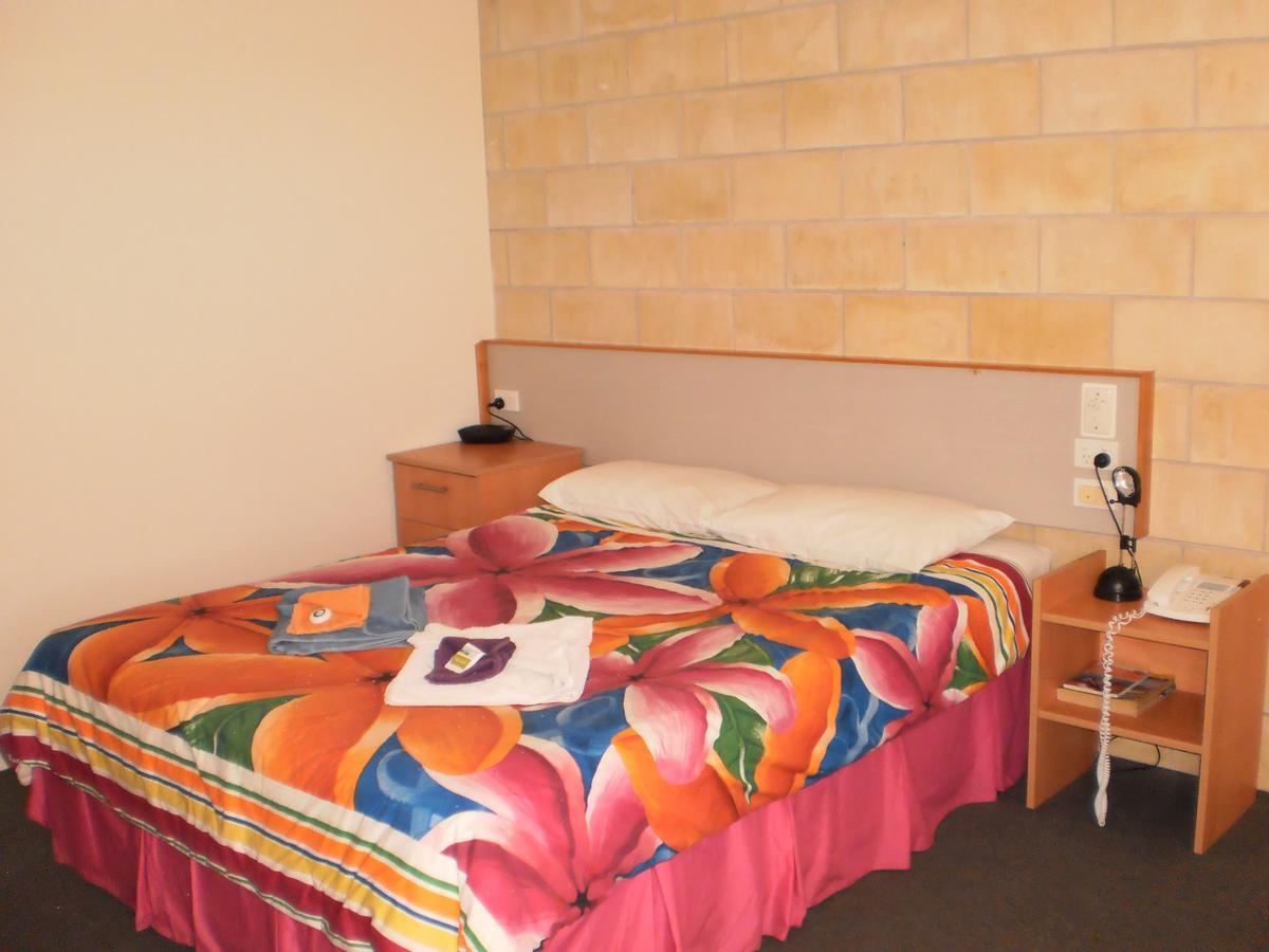 Country View Motel Ilbilbie Eksteriør billede